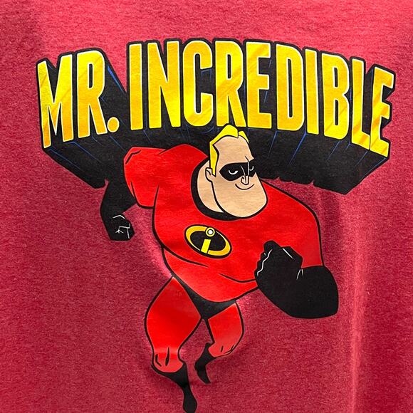 Disney Pixar Mr. Incredible T-Shirt Red Graphic Tee Adult Size XL Superhero - Picture 3 of 6